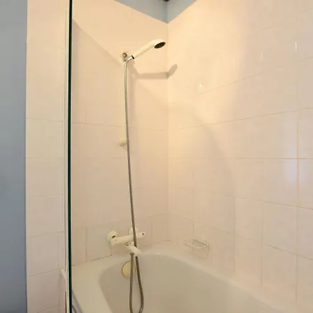 Authentic In With Private Garden * Weris