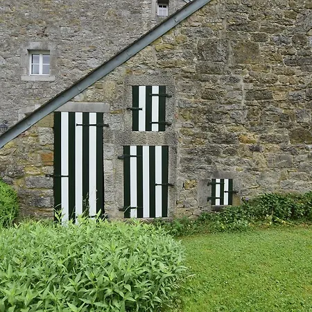 Authentic In With Private Garden *